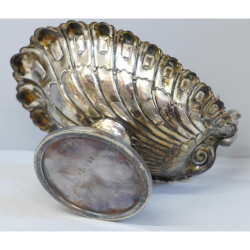 602 - A silver plated nut dish with squirrel handle, circa 1910, WMF, Germany