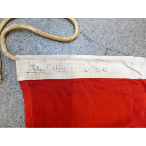 614 - A German Kriegsmarine WWII period flag, 87cm x 132cm