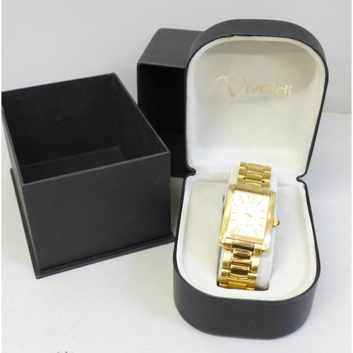 641 - A Vivaldi gentleman's wristwatch, boxed