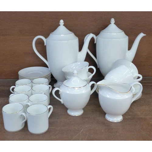 679 - A Wedgwood Signet Gold china coffee and tea service **PLEASE NOTE THIS LOT IS NOT ELIGIBLE FOR POSTI... 