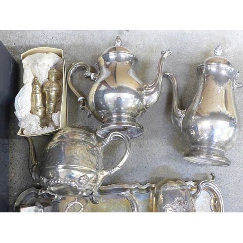 726 - A collection of silver plated items including a gallery tray, teapots, cutlery, etc. **PLEASE NOTE T... 