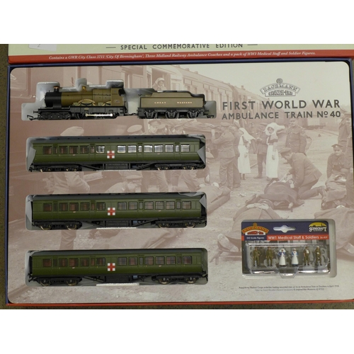 732 - A Bachmann Branch-Line WWI Ambulance Train no. 40, Special Commemorative Edition