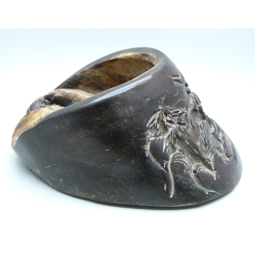 832 - A carved horses hoof