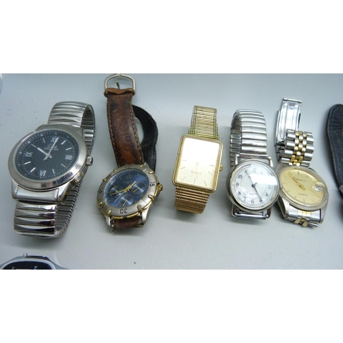 896 - A collection of wristwatches including Rotary, Sekonda, Citron, Accurist, etc. (28)