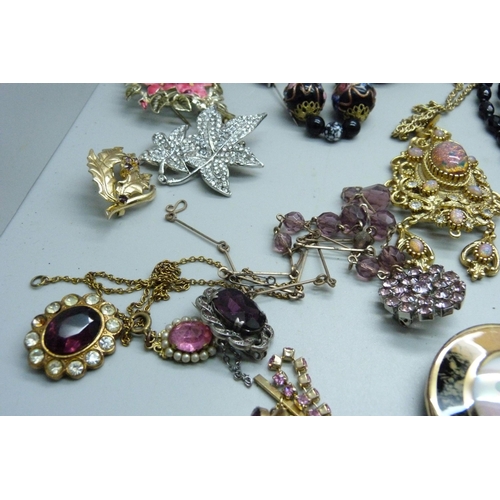 903 - Costume jewellery including faceted bead necklaces, brooches, etc.