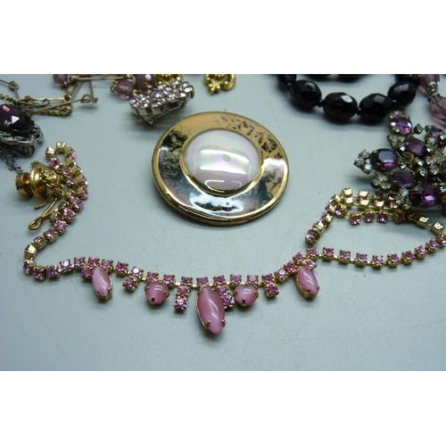 903 - Costume jewellery including faceted bead necklaces, brooches, etc.