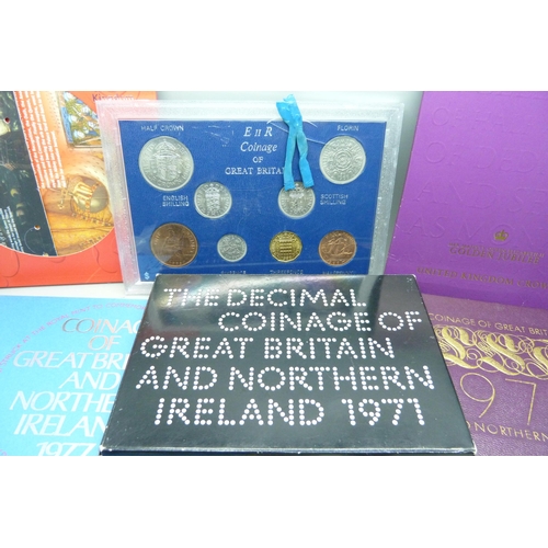 927 - Coins; UK coin sets, commemorative crowns and other coins including 1935 and 1937 crowns