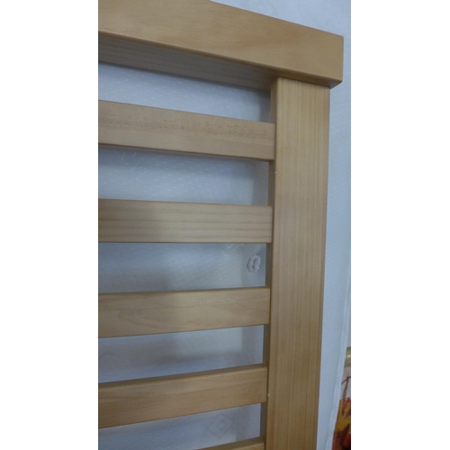 1514 - A John Lewis kingsize headboard