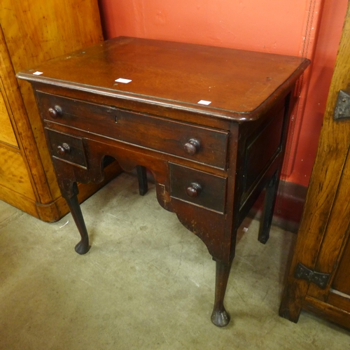 116 - A George II oak lowboy