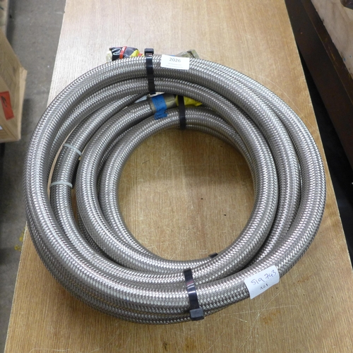 2026 - 2 Steel braided high pressure hoses (86 bar) - approx. 8ft long