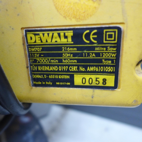 2045 - A DeWalt DW707 216mm mitre saw (115v, 50Hz, 11.2A, 1200w)