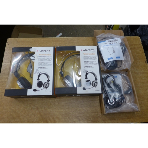 2089 - 2 Advent wired headphone headsets (ex demo) plus 2 call centre headsets - unused