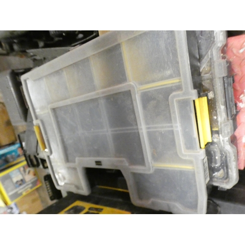 2543 - 2 Stanley tool boxes, a Hop Up tool case and 2 Stanley organizers