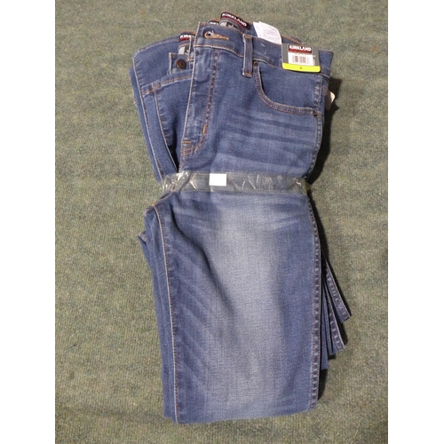 3280 - Six pairs of women's Kirland Signature jeans - size 6 * this lot is subject to VAT