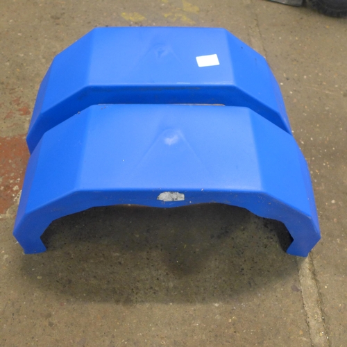 2361 - Two blue plastic trailer mudguards