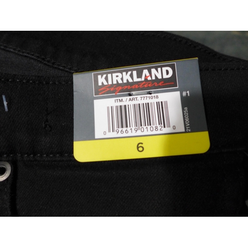 3282 - Seven pairs of women's Kirkland Signature jeans - mix size/colour * this lot is subject to VAT