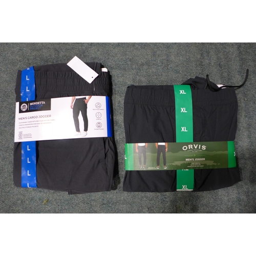 3290 - Quantity of men's black Orvis and Mondetta joggers - mixed size * this lot is subject to VAT