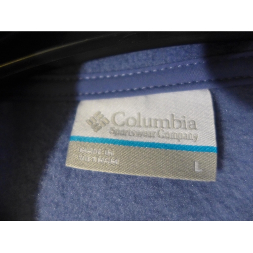 3319 - Women's Columbia Two-Tone Blue Fleece - size L * this lot is subject to VAT