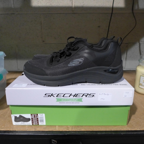 3004 - Men's Black Skechers - UK size 10 * this lot is subject to VAT