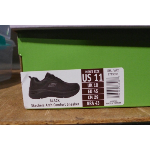 3004 - Men's Black Skechers - UK size 10 * this lot is subject to VAT