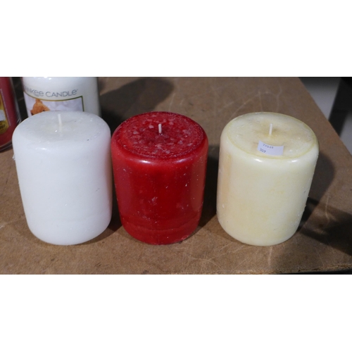 3005 - Six Yankee Candles  (309-40,41)   * This lot is subject to vat