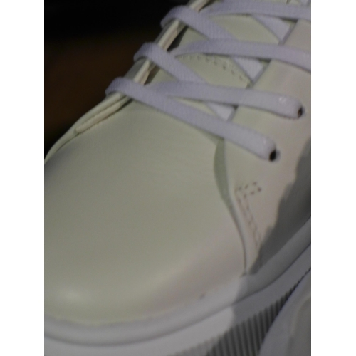 3018 - Women's white Ted Baker trainers - UK size 5 * this lot is subject to VAT