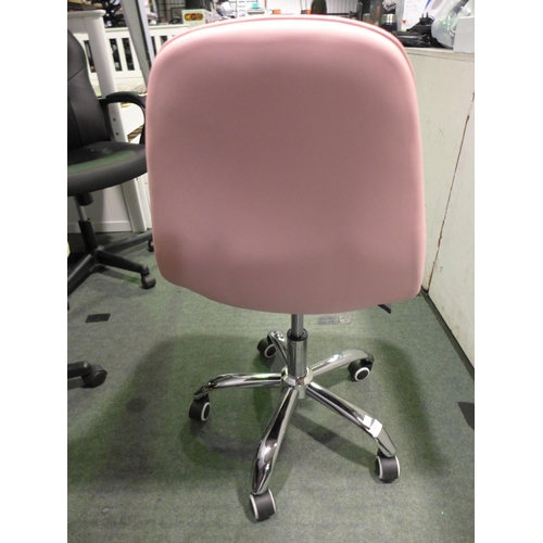 3413 - Pink Pu Tufted Swivel Office Chair on Wheels - Marked