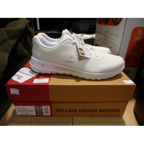 3050 - Women's white Skechers - UK size 6 * this lot is subject to VAT