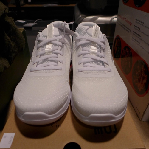 3050 - Women's white Skechers - UK size 6 * this lot is subject to VAT