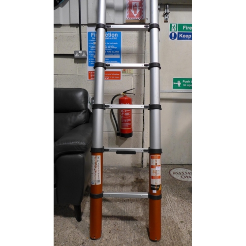 3446 - Batavia Telescopic 3.27M Ladder - model Bat7063668, Original RRP £119.99 + vat   (309-178)   * This ... 