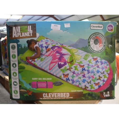 3086 - An Animal Planet Clever Bed - The Complete Self-Inflating Sleeping Solution