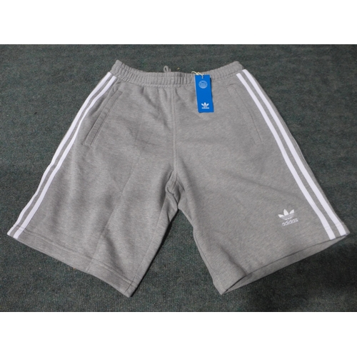 3265 - Five pairs of men's grey Adidas shorts - size L * this lot is subject to VAT