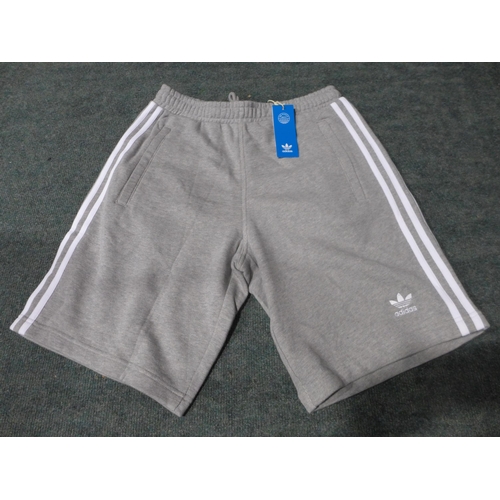 3266 - Five pairs of men's grey Adidas shorts - size L * this lot is subject to VAT