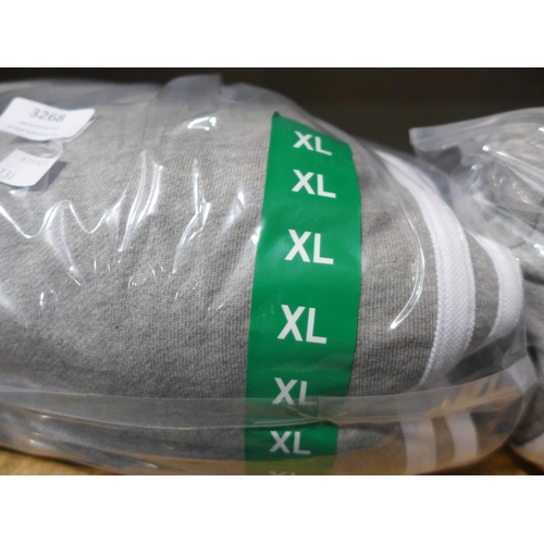 3271 - Five pairs of men's grey Adidas shorts size XL * this lot is subject to VAT