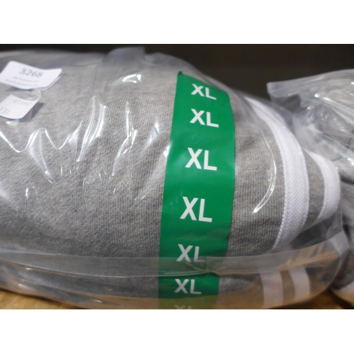 3272 - Five pairs of men's grey Adidas shorts size XL * this lot is subject to VAT