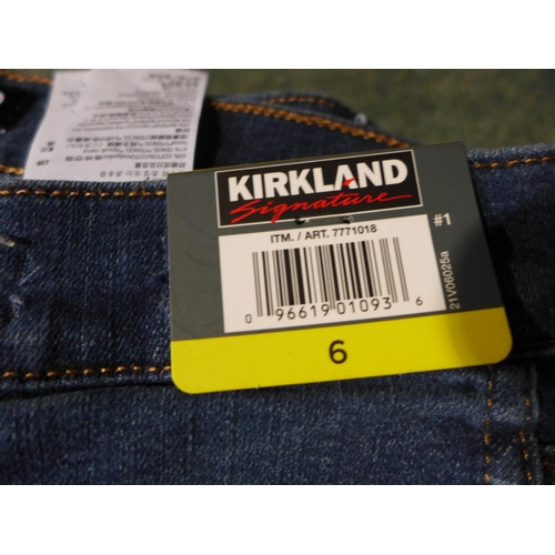 3278 - Six pairs of women's Kirland Signature jeans - size 6 * this lot is subject to VAT