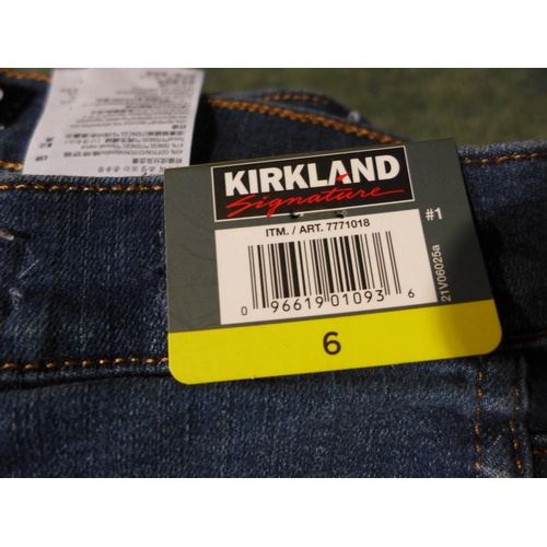 3279 - Six pairs of women's Kirland Signature jeans - size 6 * this lot is subject to VAT