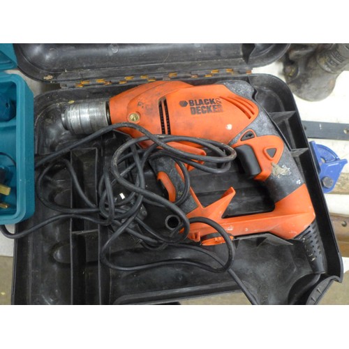 2019 - 5 Power tools; table saw, Power Devil drill, Black & Decker electric screwdriver