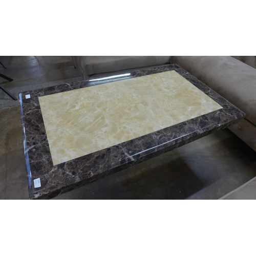 1423 - A marble effect coffee table