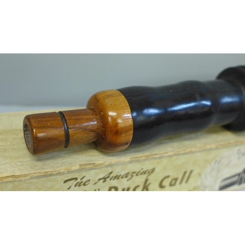 642 - The Scotch Game Call Company, New York duck call device, boxed