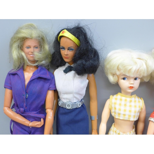 671 - A 1960s Sindy, a 1970s Sindy, original Wonder Woman, Marilyn, Dr. Who (Tom Baker), Bionic Woman, Che... 