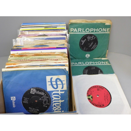 784 - A box of 45 rpm vinyl records, mainly 1960s including The Beatles, Four Seasons, Del Shannon, etc.