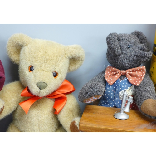 810 - A Nisbet Celebrity Collection Theodor B. Bear, no. 1222 with certificate, a boxed Dean's bear, Maste... 