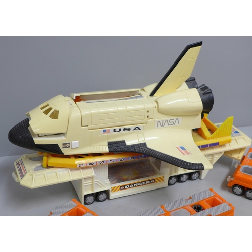 852 - A Matchbox Mega Rig Shuttle Transporter set