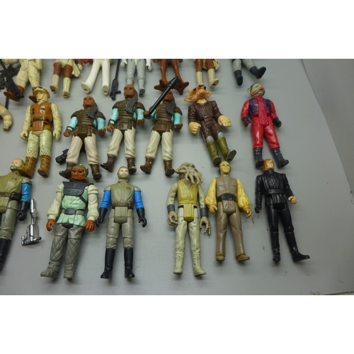 879 - A bag of Star Wars figures