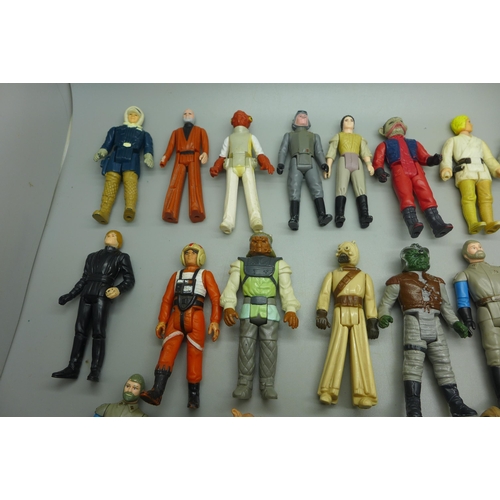 880 - A bag of Star Wars figures