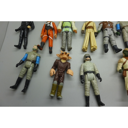 880 - A bag of Star Wars figures