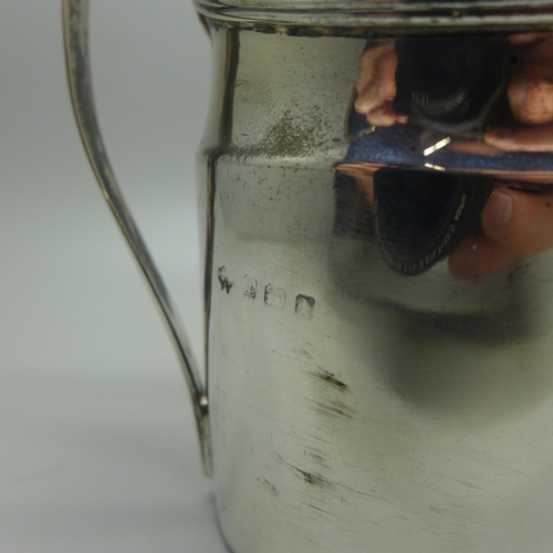 896 - A silver jug, Birmingham 1910, 95g