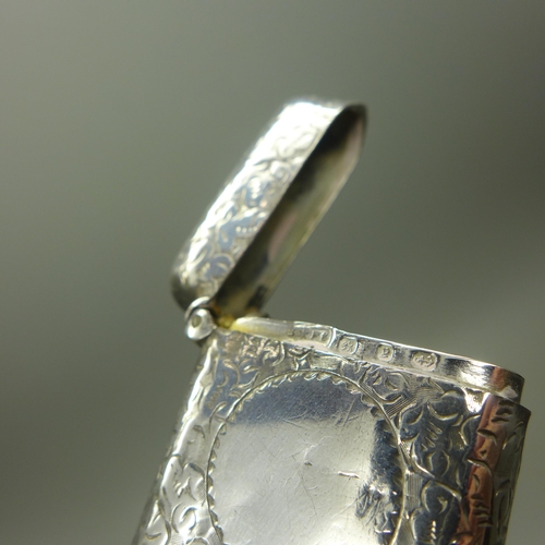 922 - A Victorian silver vesta, Birmingham 1898, 18g