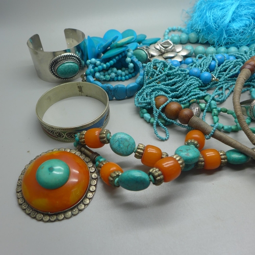 955 - A collection of turquoise stone set jewellery